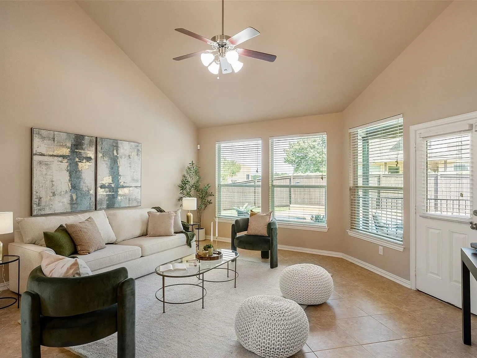Blanco Vista Detached Home with Private Pool and Spa in San Marcos photo 7