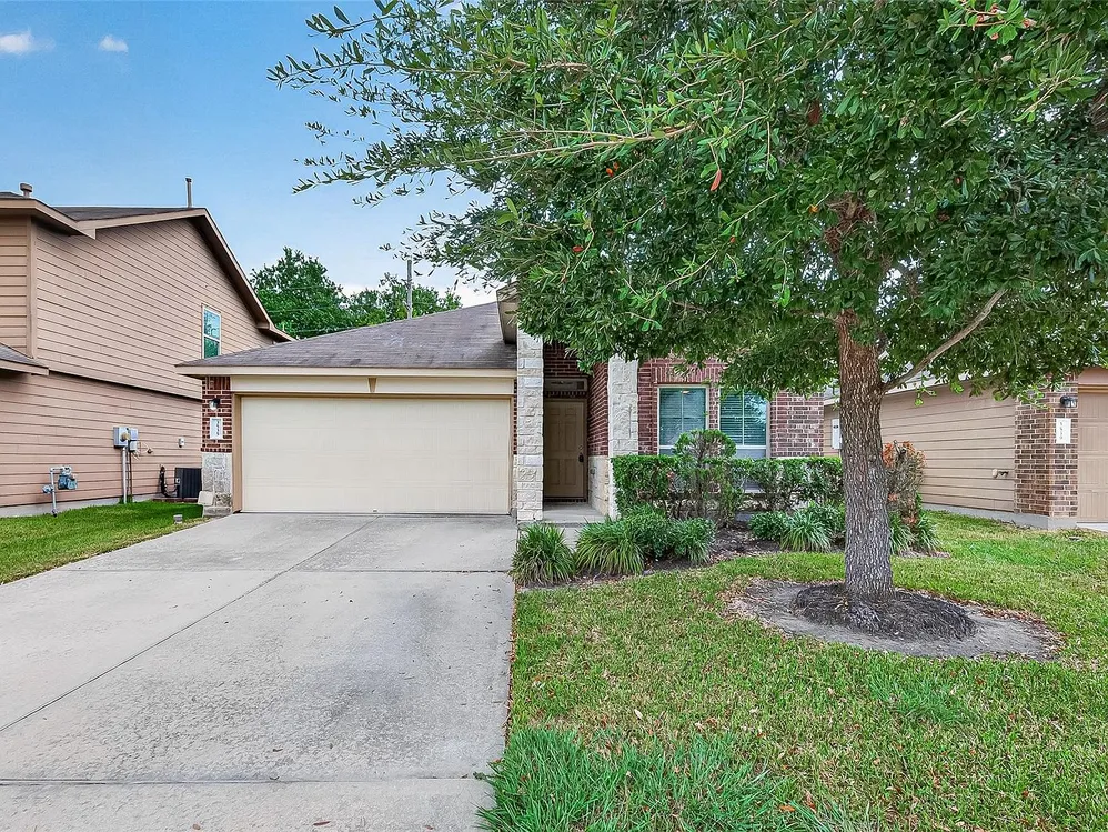 Houston Family Home with Flexible Bonus Room Near Pearland photo 7