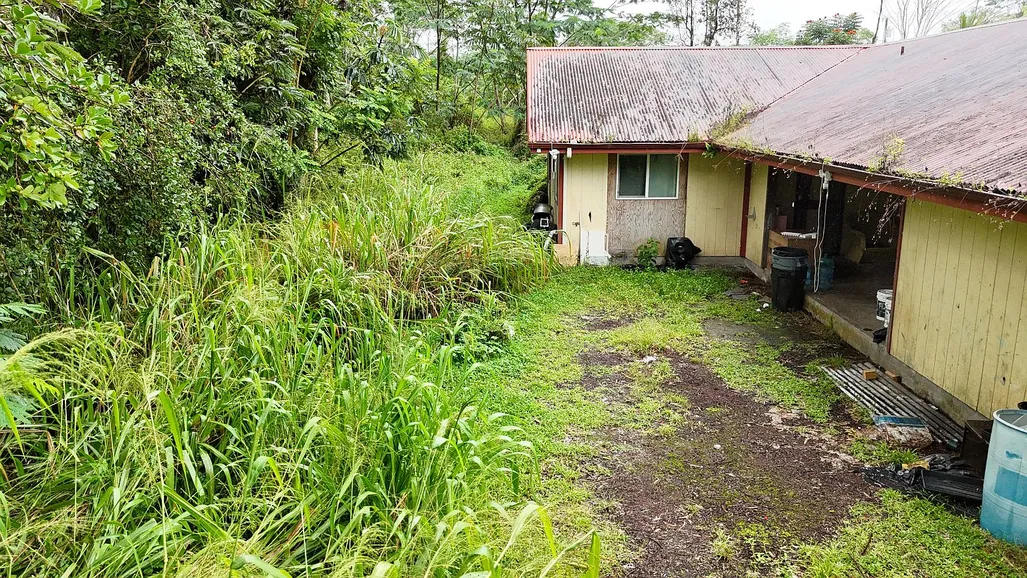 Tiki Gardens Home in Pahoa, Hawaii with 3 Bedrooms and 1,224 Sq. Ft. photo 5
