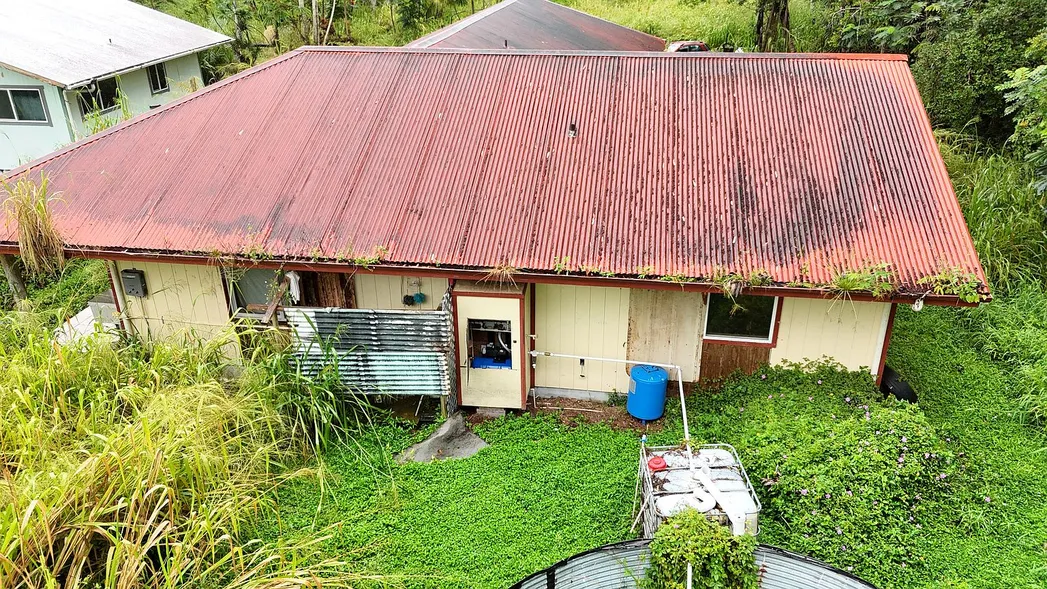 Tiki Gardens Home in Pahoa, Hawaii with 3 Bedrooms and 1,224 Sq. Ft. photo 2