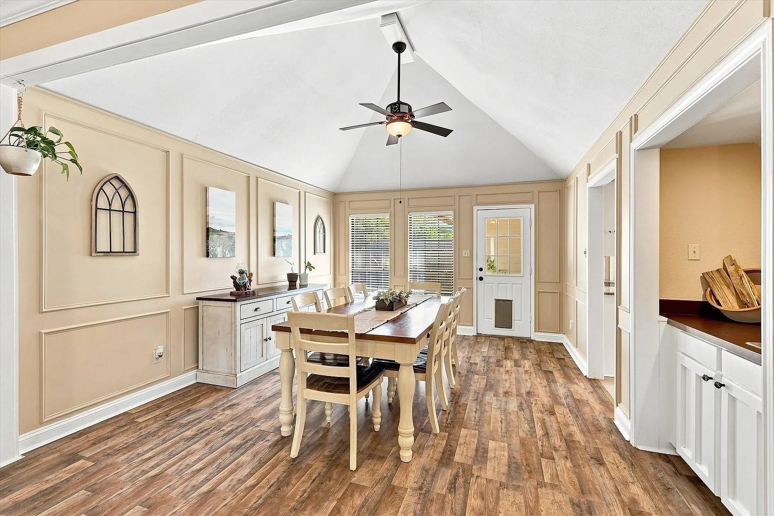 Updated Country Home Near Eagle Mountain Lake in Fort Worth photo 10