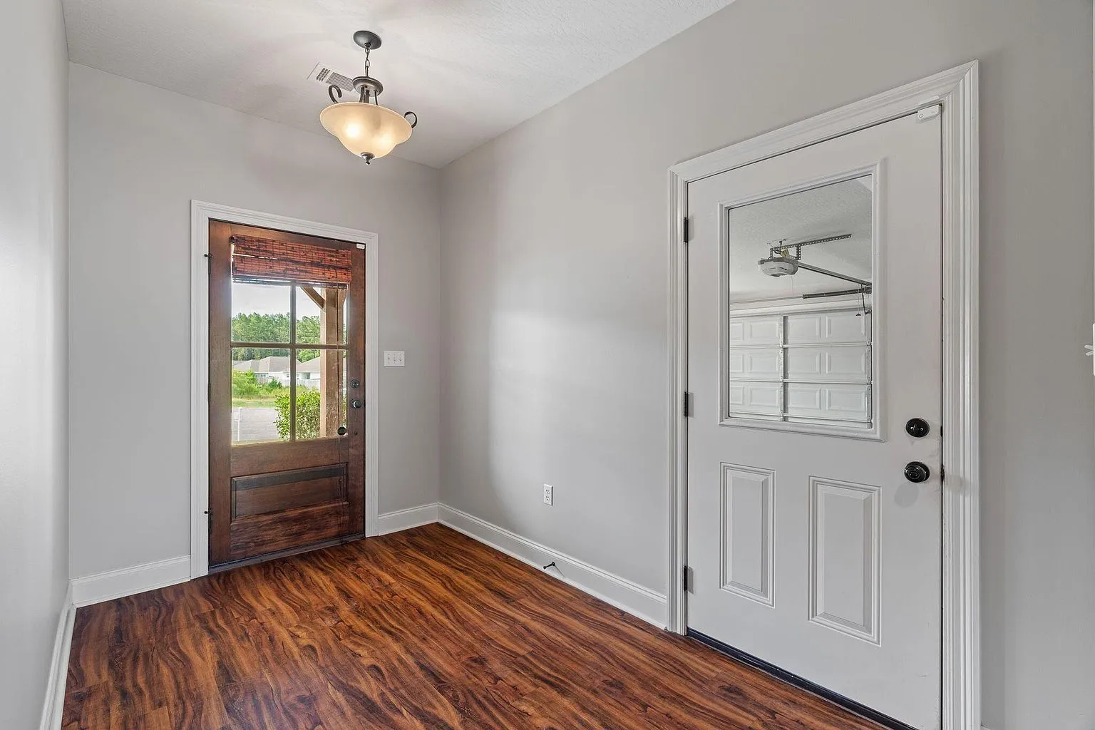 3-Bedroom Detached Home in Petal, MS with Fenced Backyard photo 3