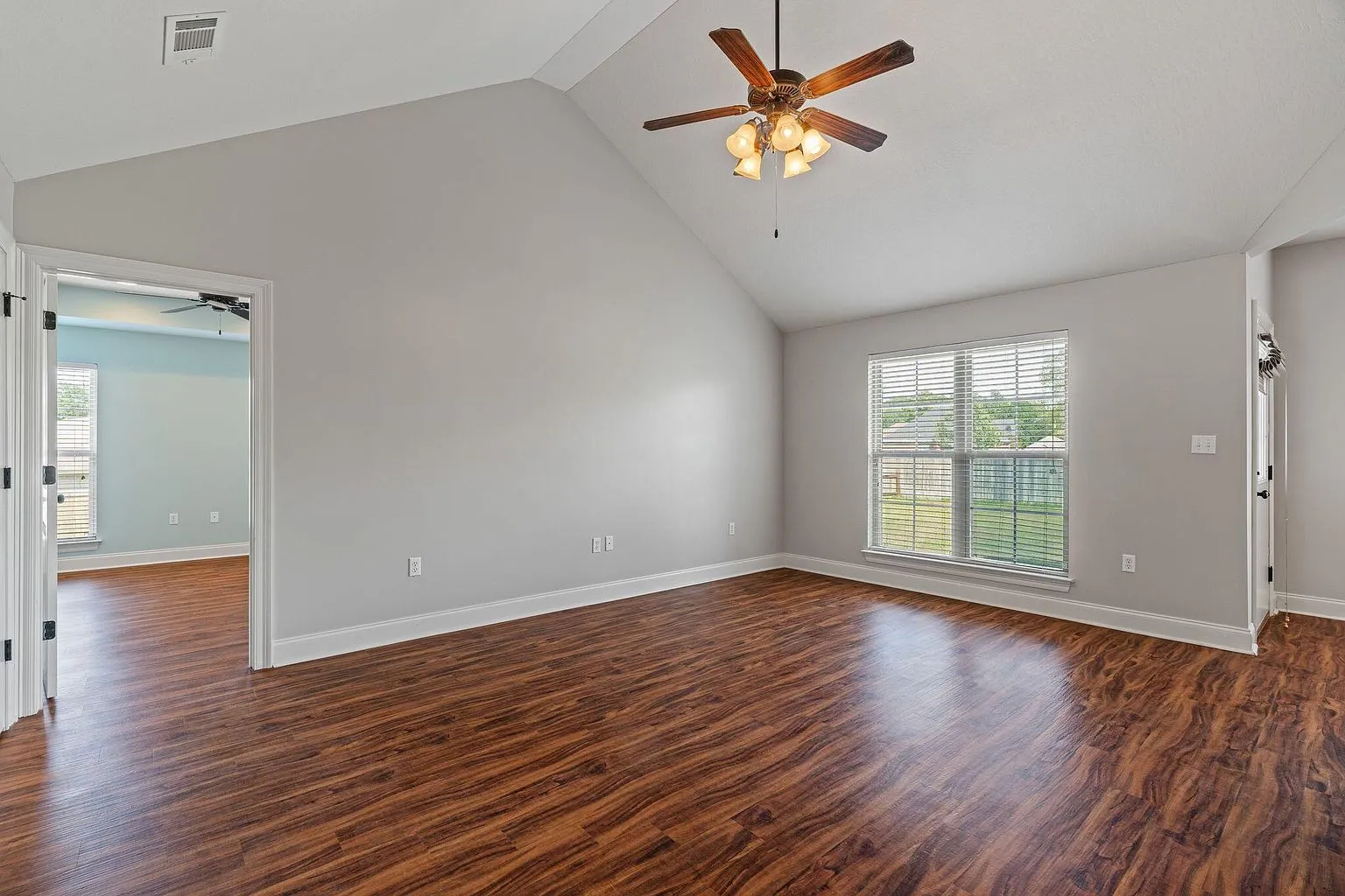 3-Bedroom Detached Home in Petal, MS with Fenced Backyard photo 6