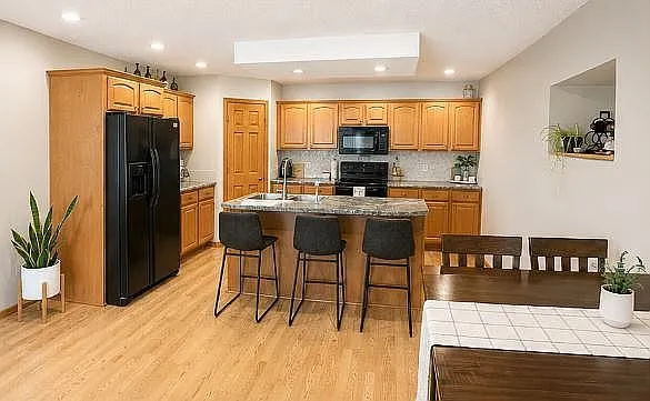 Move-In Ready Townhouse with 5 Bedrooms in Bismarck, North Dakota photo 4