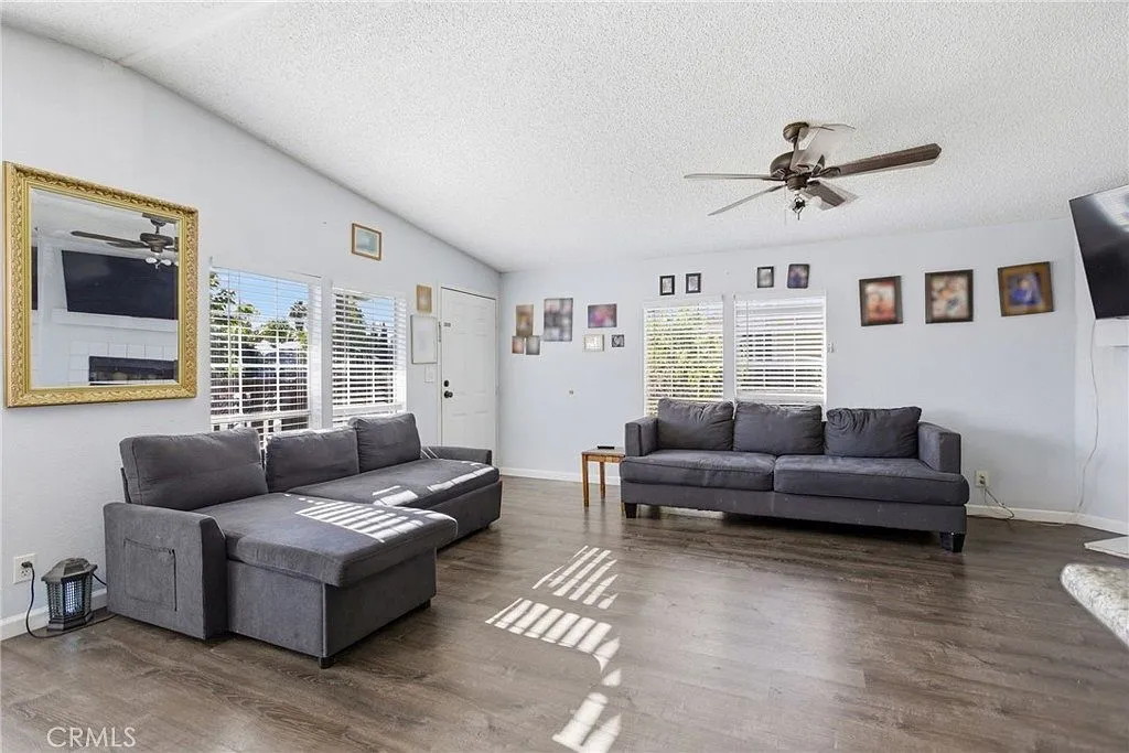 Charming Manufactured Home with Land Ownership in Homeland, CA photo 2