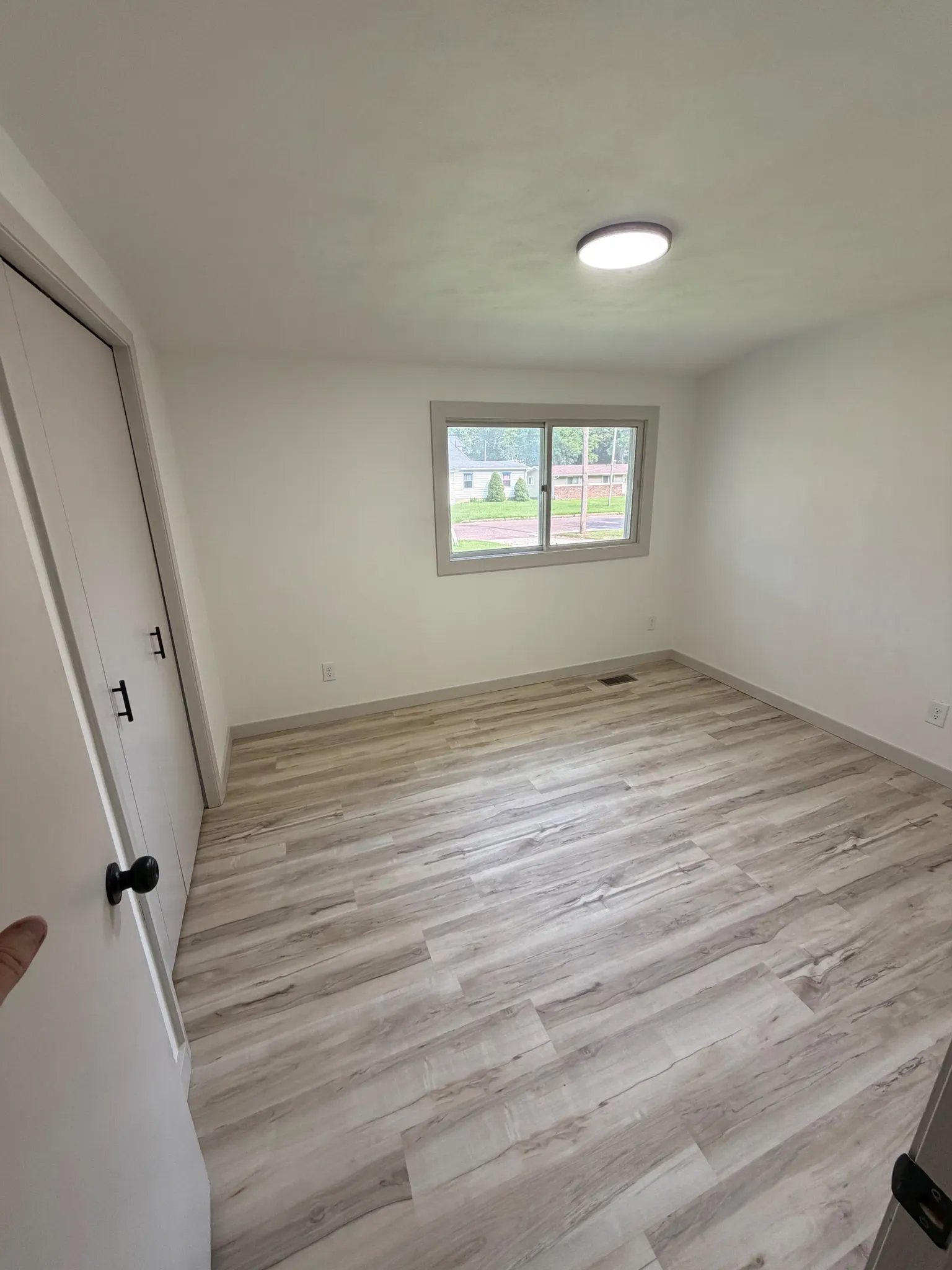 Renovated 3-Bedroom Ranch Home with Detached Garage in Galesburg, IL photo 8