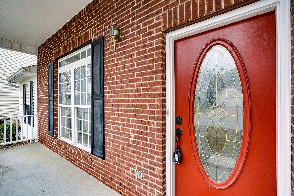 Updated 3-Bedroom Single-Family Home with Fireplace in Chattanooga, TN photo 2