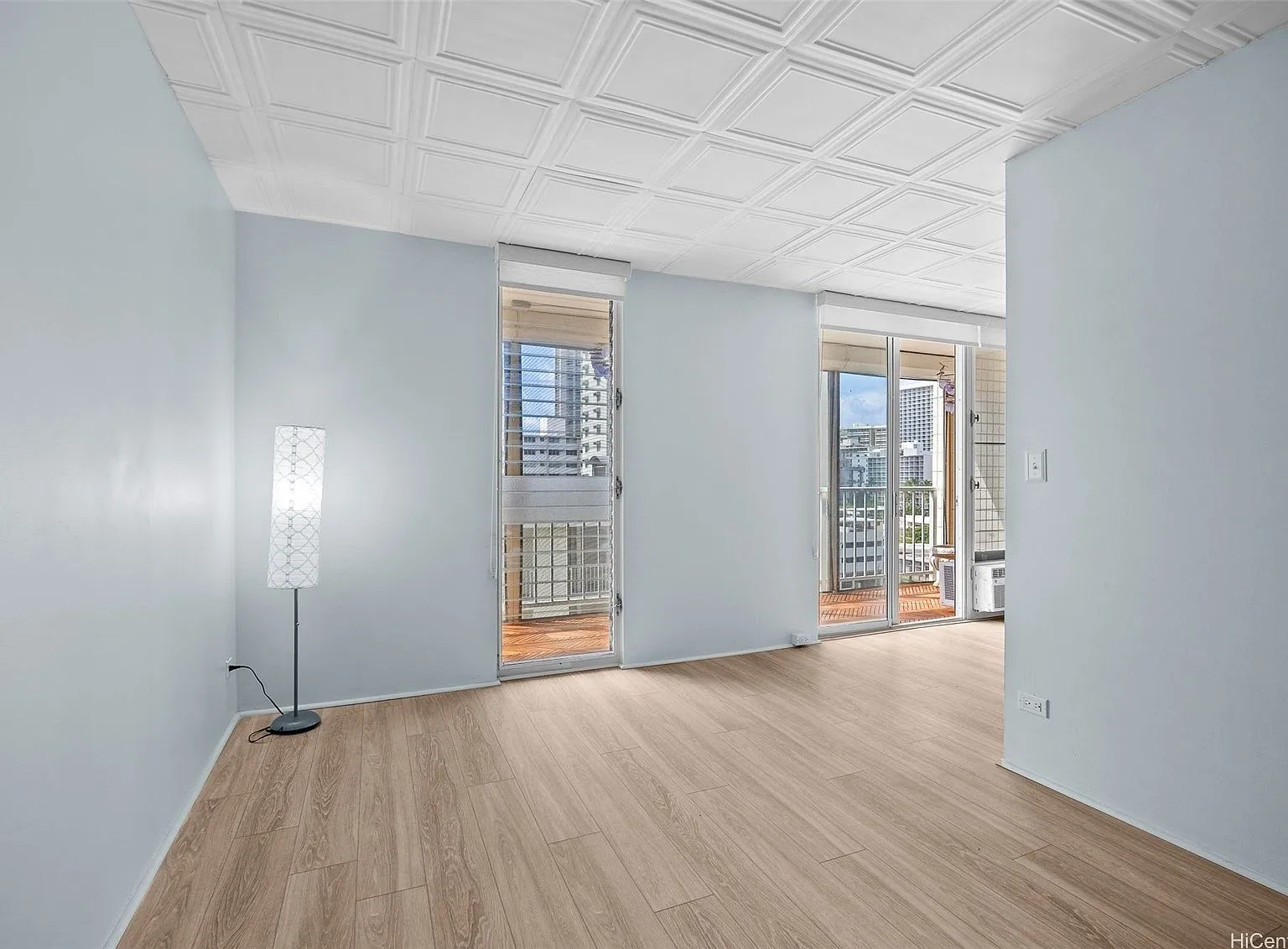 Waikiki Fee-Simple Condo at Waikiki Lanais with Covered Parking photo 8