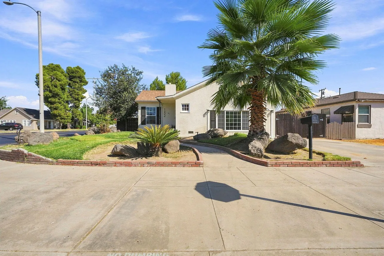 Well-Kept Two-Bedroom Single-Family Home in Tulare, CA photo 4