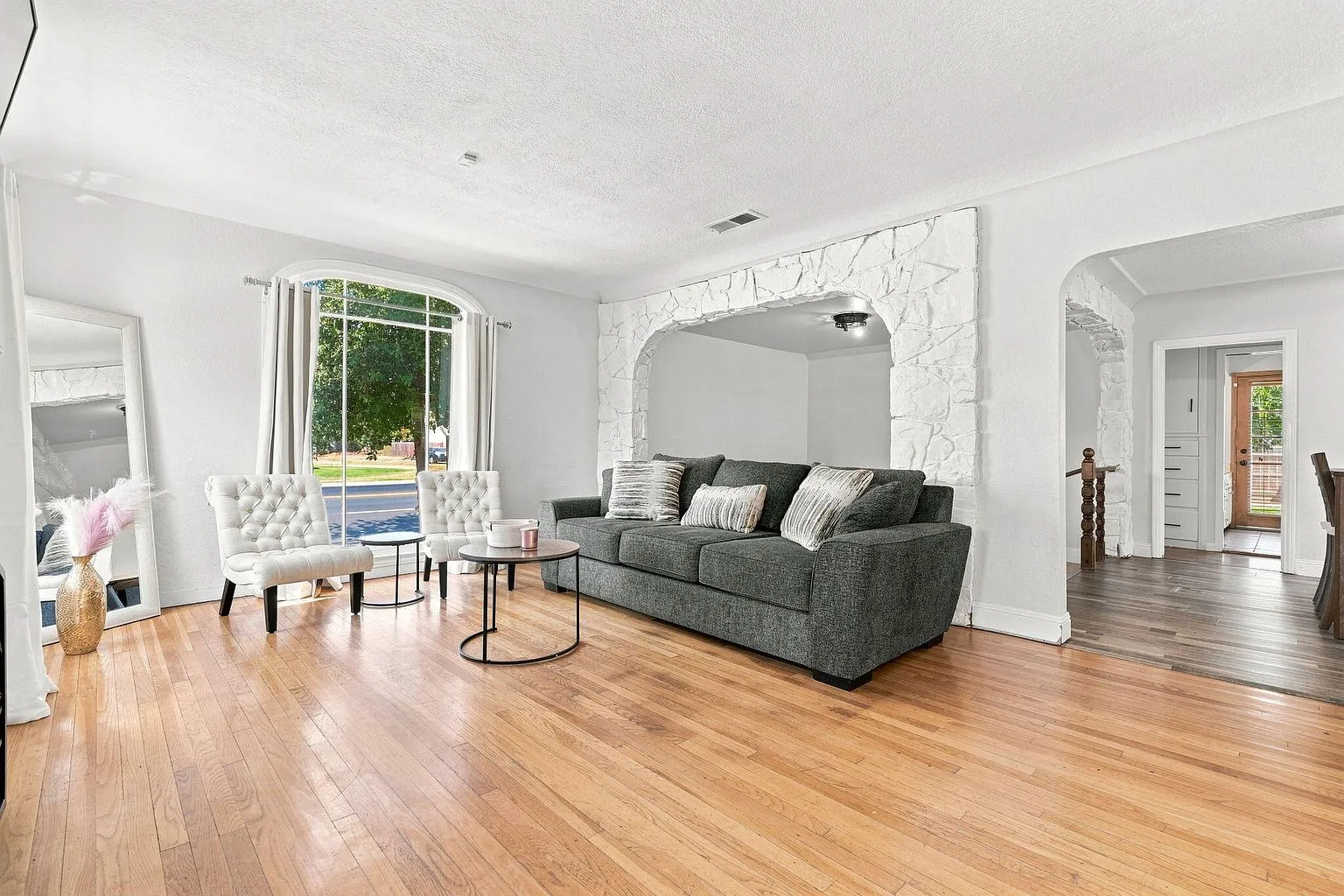 Well-Kept Two-Bedroom Single-Family Home in Tulare, CA photo 8