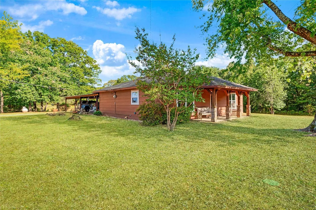 Country Home on 2.38 Acres at 1965 County Road 44250, Powderly, TX photo 2
