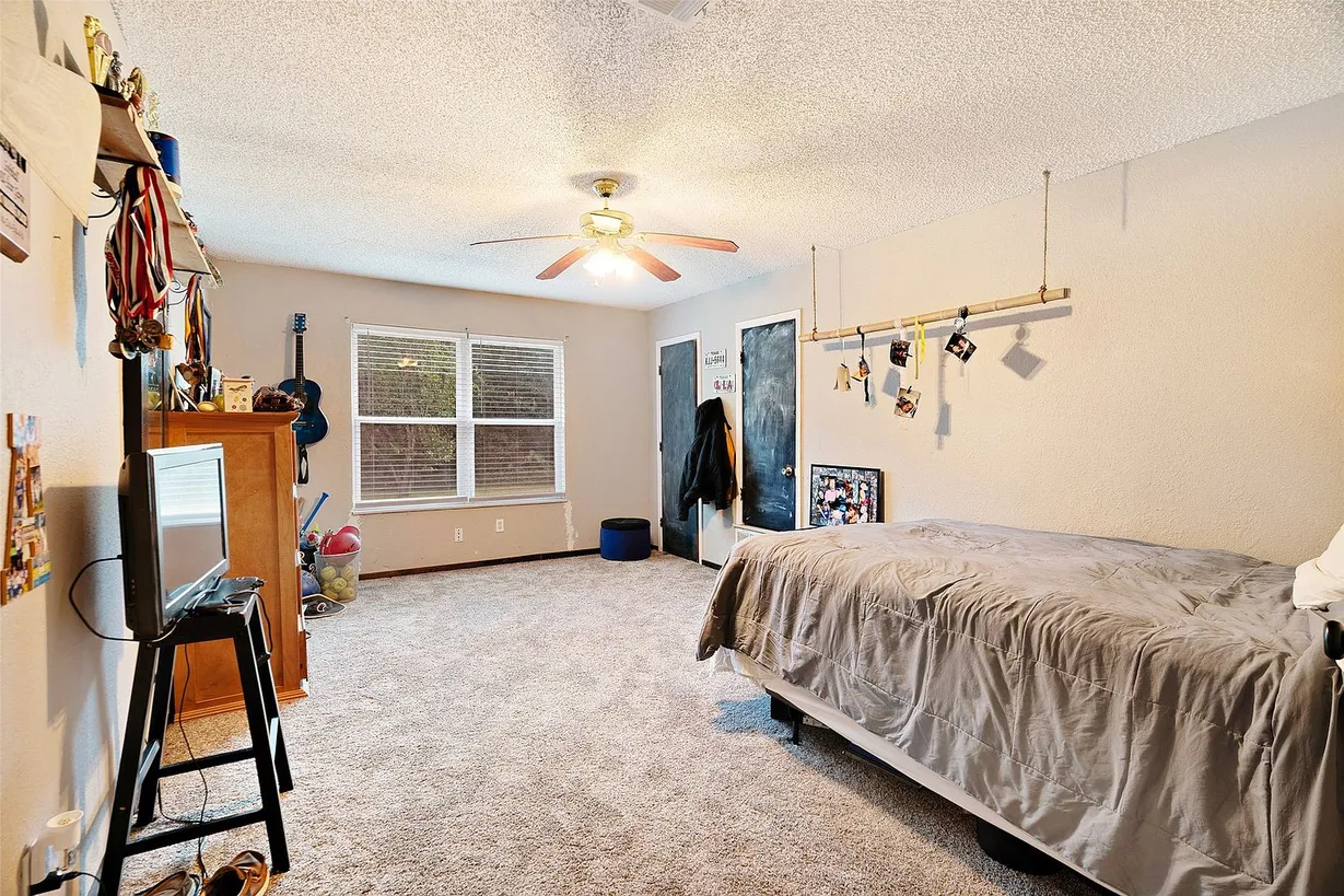 Country Home on 2.38 Acres at 1965 County Road 44250, Powderly, TX photo 10