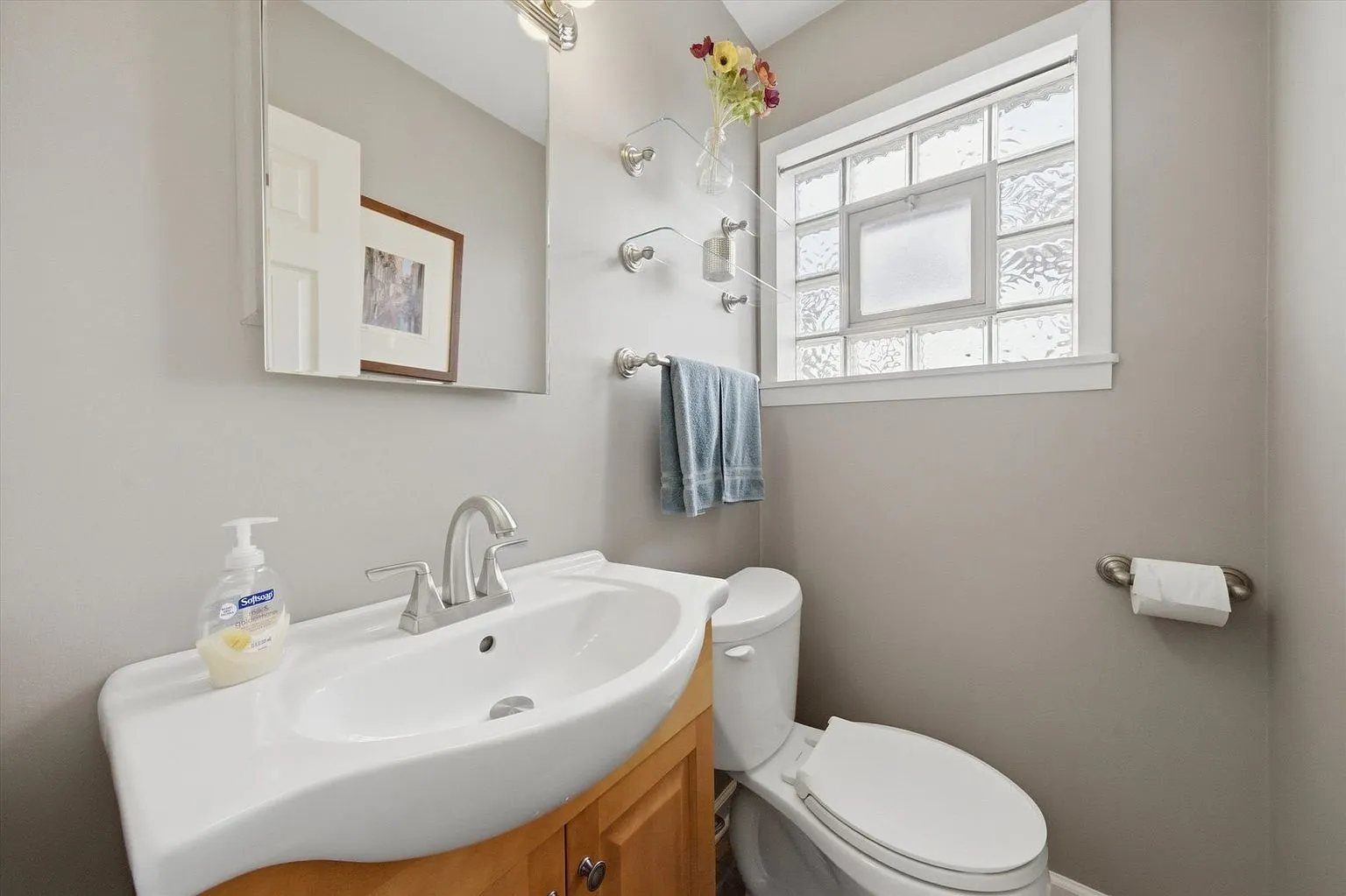 Brick Raised Ranch Home with Finished Basement at 8636 S Tripp Ave, Chicago photo 10