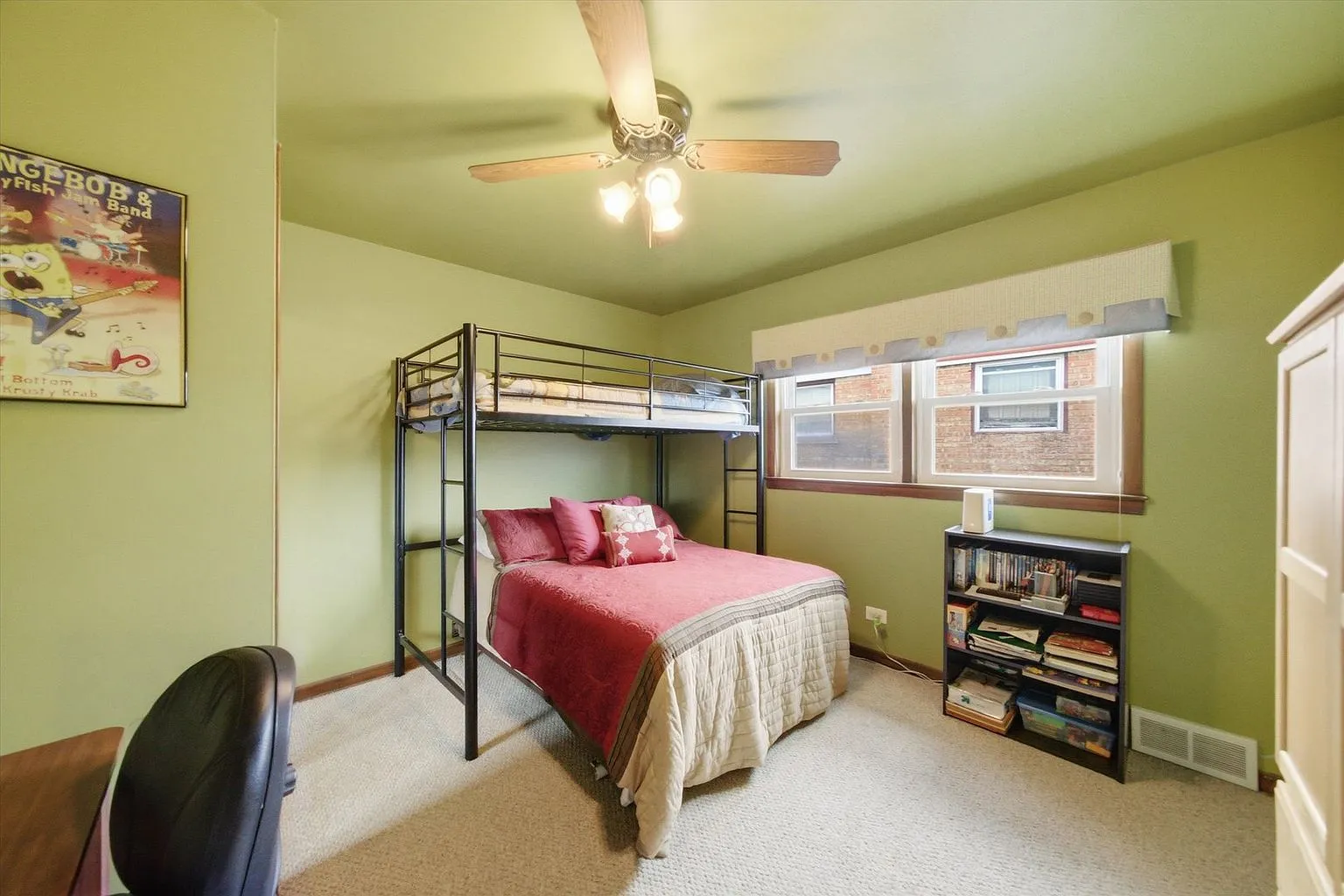 Brick Raised Ranch Home with Finished Basement at 8636 S Tripp Ave, Chicago photo 5