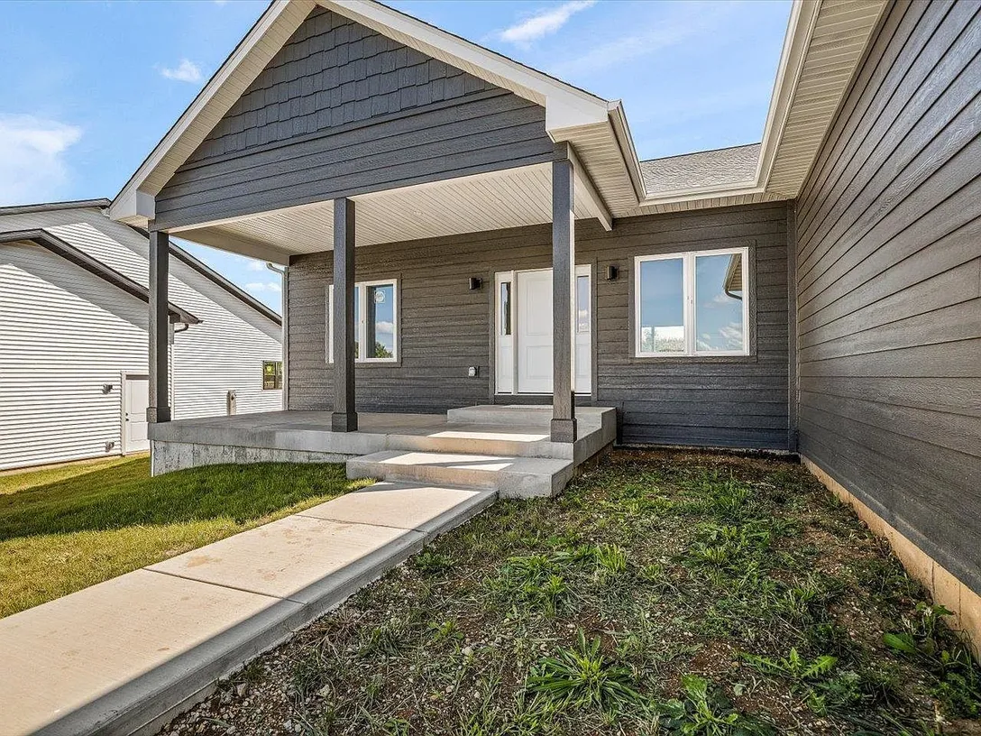 Brand-New Modern Single-Family Home at 8531 Blue River Rd, Rockford, IL photo 3