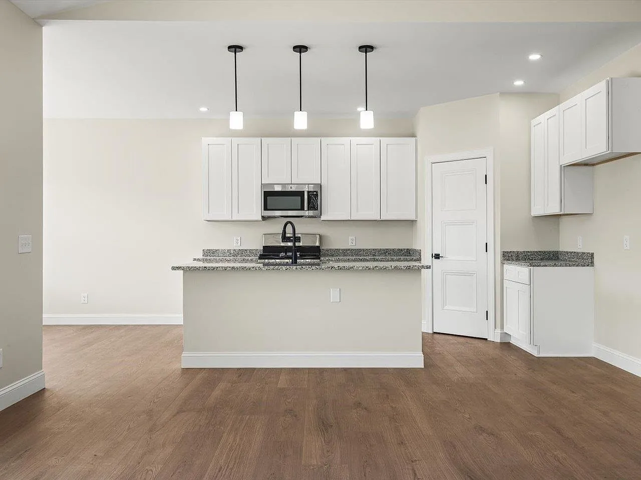 Brand-New Modern Single-Family Home at 8531 Blue River Rd, Rockford, IL photo 8