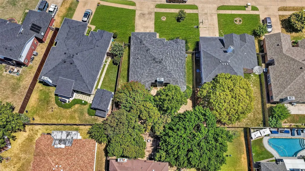 Single-Story Home with Covered Gazebo at 4309 Grason Dr, Grand Prairie, TX photo 6