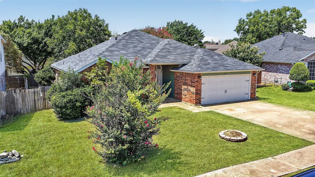 Single-Story Home with Covered Gazebo at 4309 Grason Dr, Grand Prairie, TX photo 3