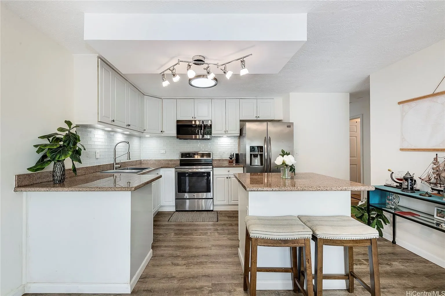 3-Bedroom Condo at Pearl Ridge Terraces in Aiea, Hawaii photo 4
