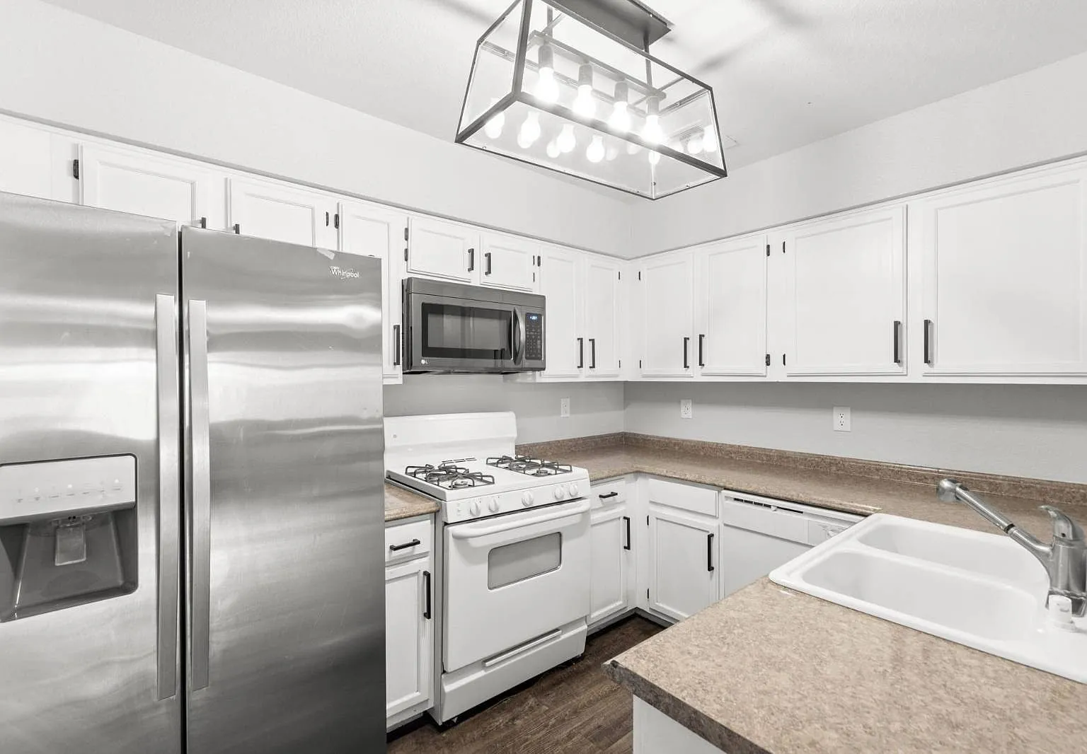 2-Bedroom Townhome for Sale at 2108 Willowbury Dr Unit C, Las Vegas, NV photo 3