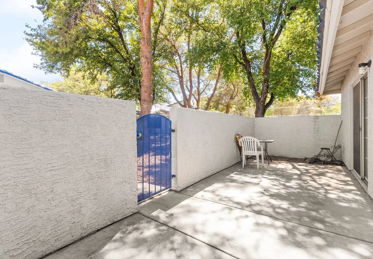 2-Bedroom Townhome for Sale at 2108 Willowbury Dr Unit C, Las Vegas, NV photo 9