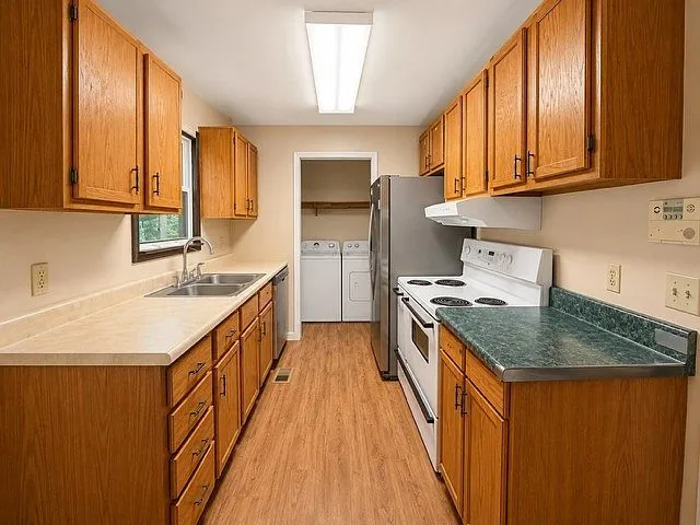 One-Level Single-Family Home on 2 Acres at 110 Tabb Dr, Joelton, TN photo 5
