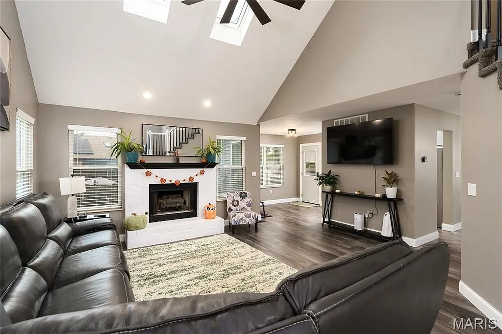 Extensively Updated 3-Bedroom Single-Family Home in O'Fallon, Illinois photo 7