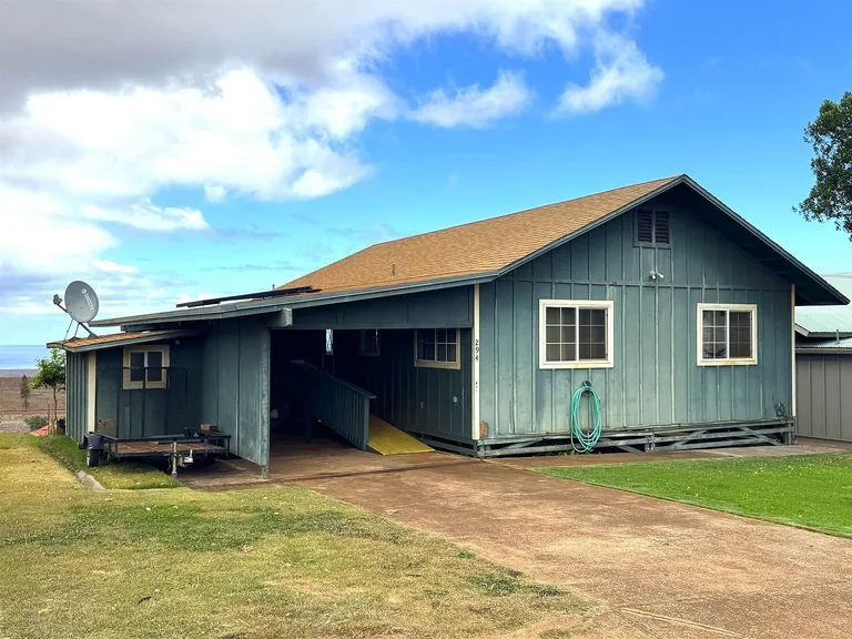 Ocean-View Single-Family Home in Maunaloa, Molokai property photo