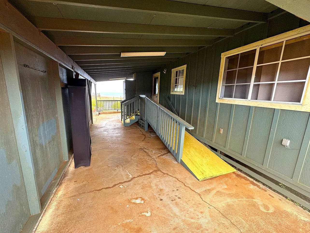 Ocean-View Single-Family Home in Maunaloa, Molokai photo 3