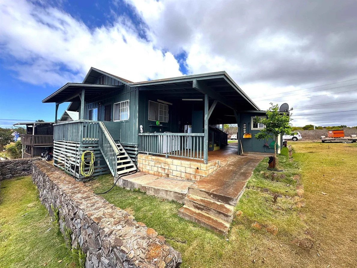 Ocean-View Single-Family Home in Maunaloa, Molokai photo 5