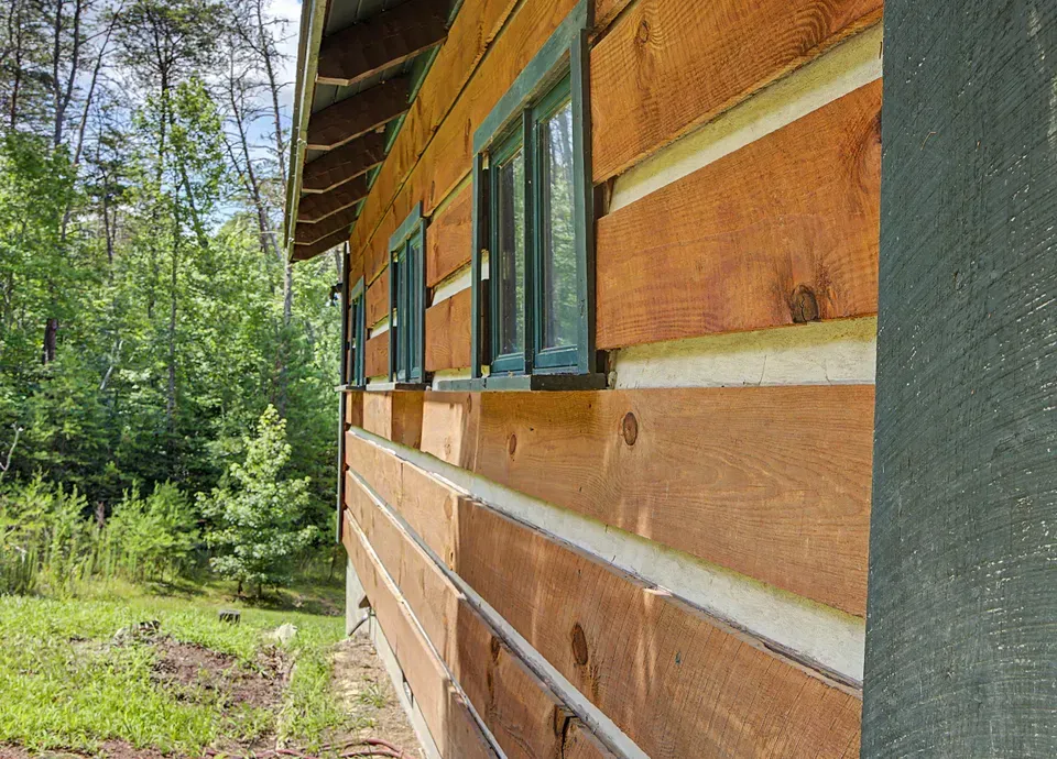 Rustic Cabin on 25 Acres near Lake photo 6