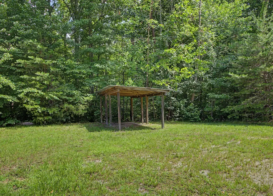 Rustic Cabin on 25 Acres near Lake photo 3