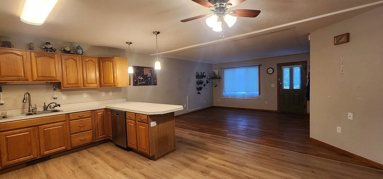 One-Level Townhome for Sale in SW Minot, North Dakota photo 9