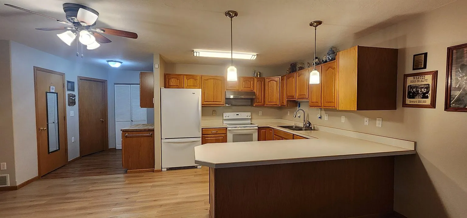 One-Level Townhome for Sale in SW Minot, North Dakota photo 6