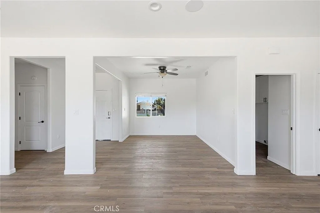 Single-Family Residence at 805 Lawson Rd, Bakersfield, CA 93307 photo 7