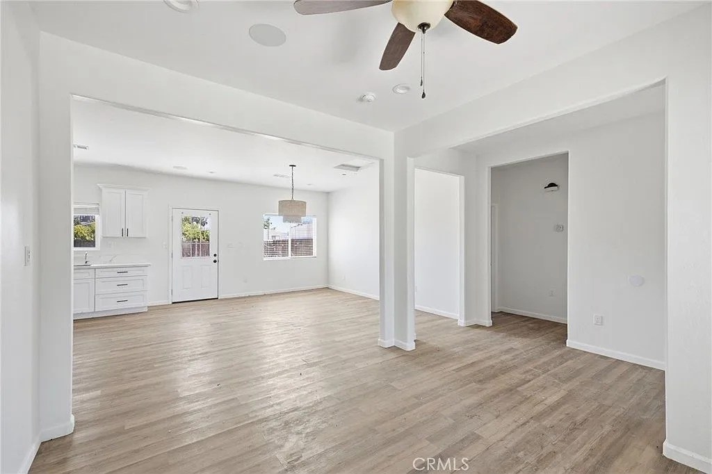 Single-Family Residence at 805 Lawson Rd, Bakersfield, CA 93307 photo 8