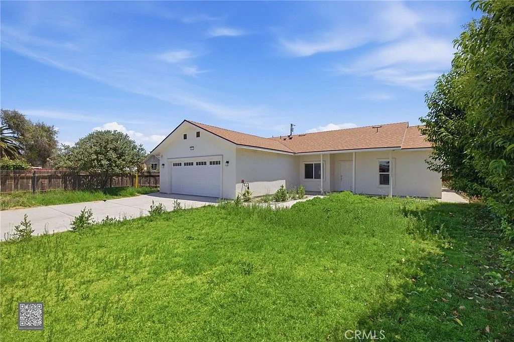 Single-Family Residence at 805 Lawson Rd, Bakersfield, CA 93307 photo 3