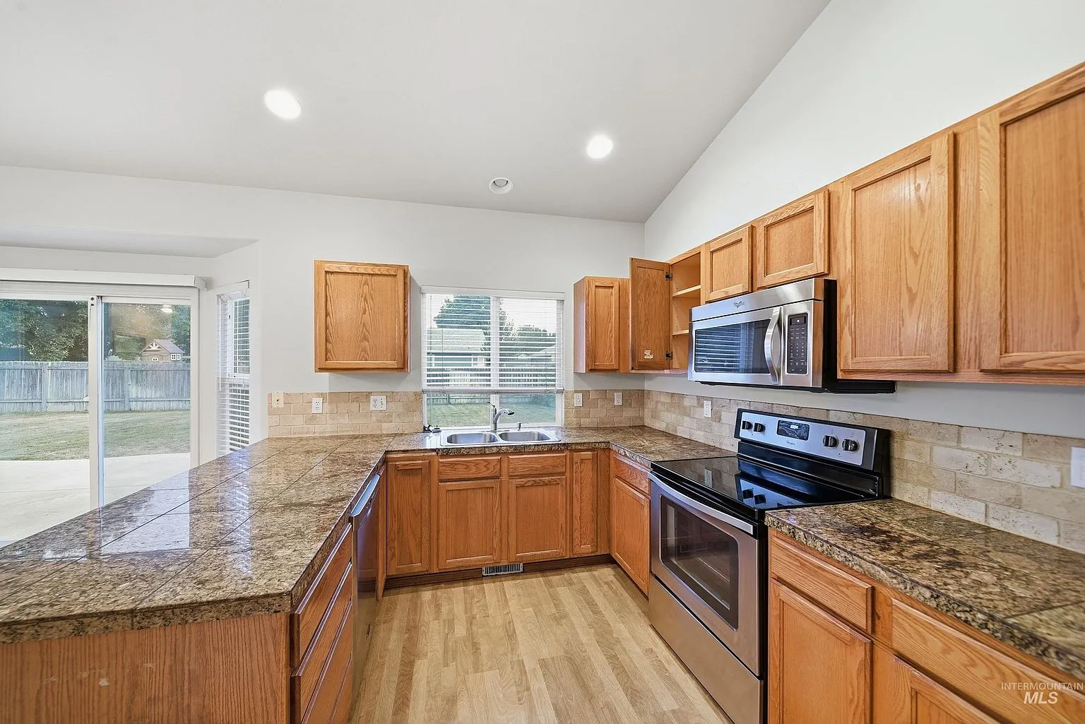 Updated Mountain-View Single-Family Home at 919 E Hawk St, Meridian, Idaho photo 2