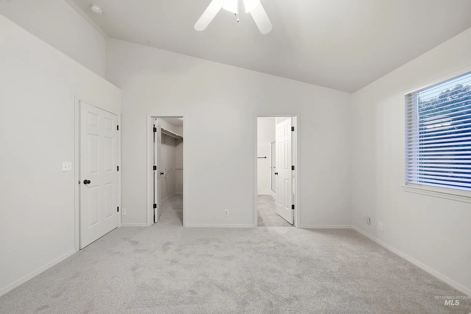 Updated Mountain-View Single-Family Home at 919 E Hawk St, Meridian, Idaho photo 4