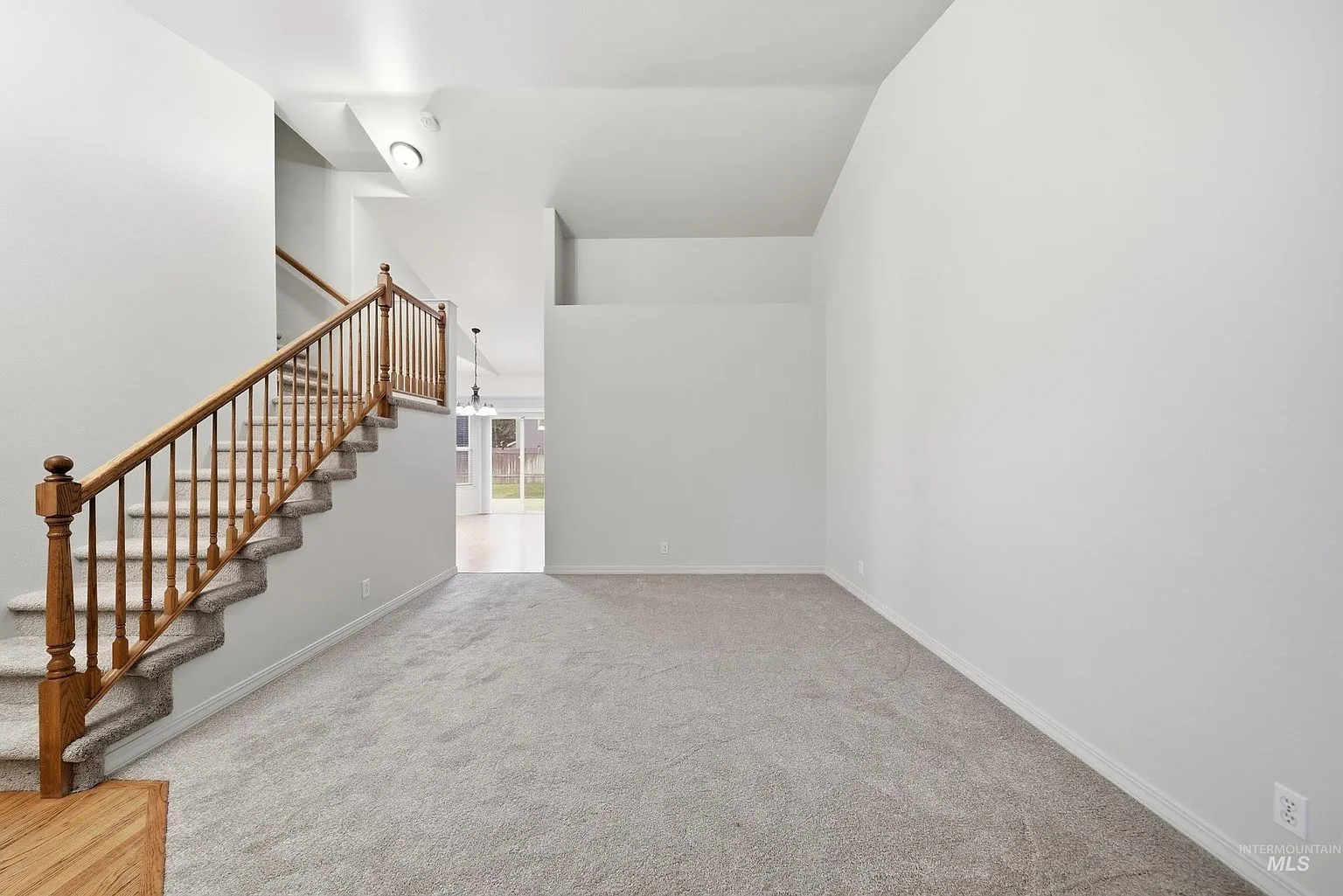 Updated Mountain-View Single-Family Home at 919 E Hawk St, Meridian, Idaho photo 7