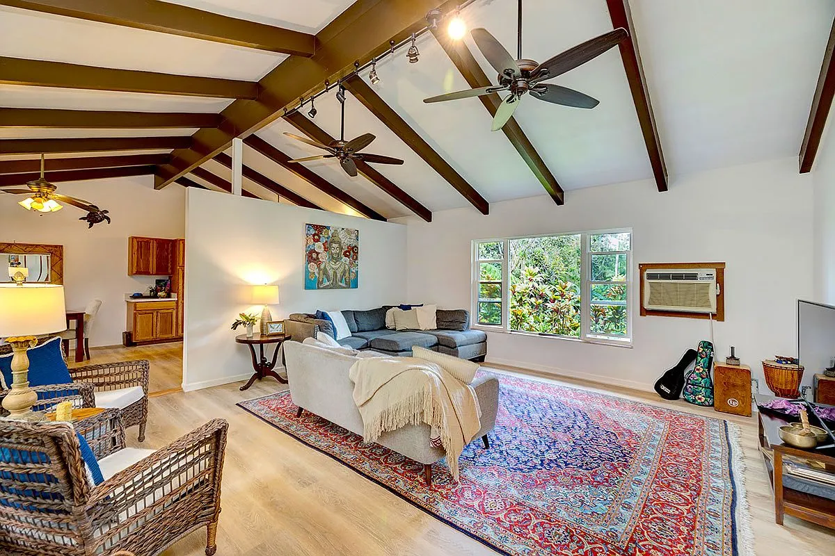Tropical Island Retreat with Two Garages on a Landscaped Acre in Pahoa photo 9