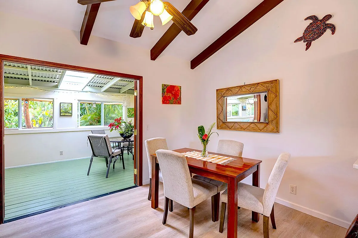 Tropical Island Retreat with Two Garages on a Landscaped Acre in Pahoa photo 6