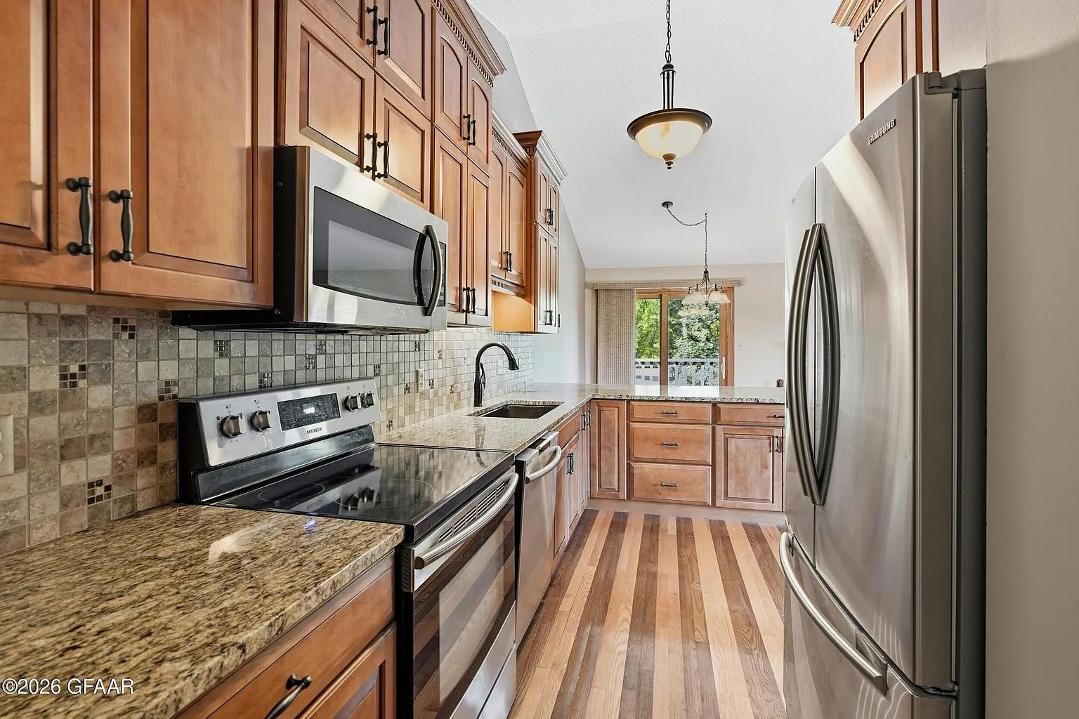 Updated Split-Foyer Townhome in Timberline Townhomes, Grand Forks photo 8