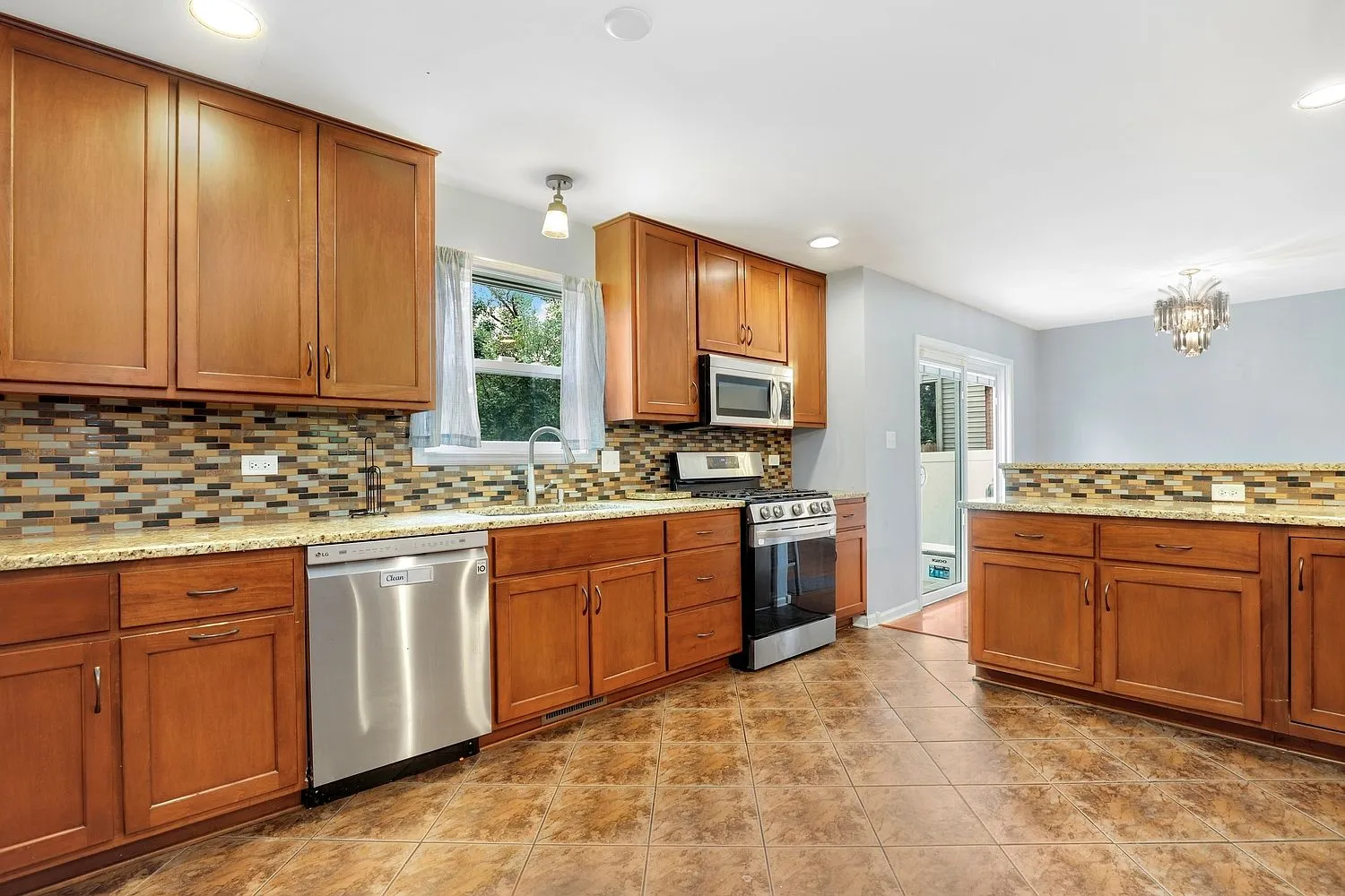 Updated Two-Story Home with Finished Basement in Hazel Crest, IL photo 9
