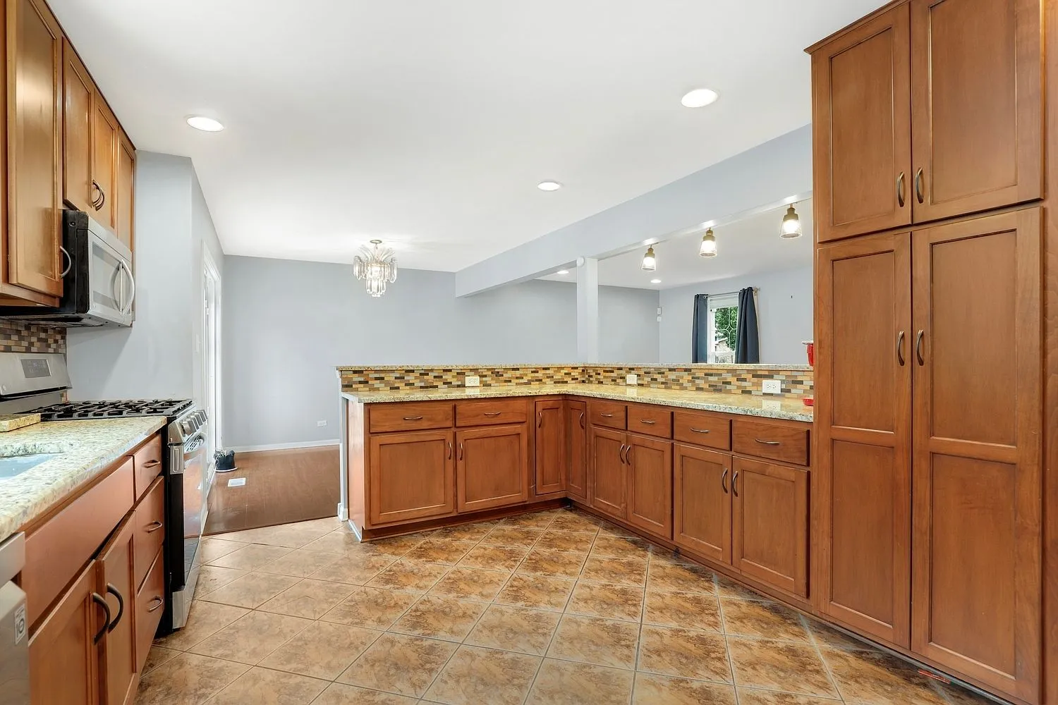 Updated Two-Story Home with Finished Basement in Hazel Crest, IL photo 10