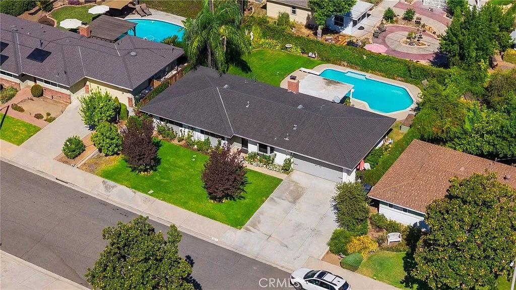 221 Phlox Ave, Redlands, CA 92373 | Charming Ranch-Style Home with Pool photo 2