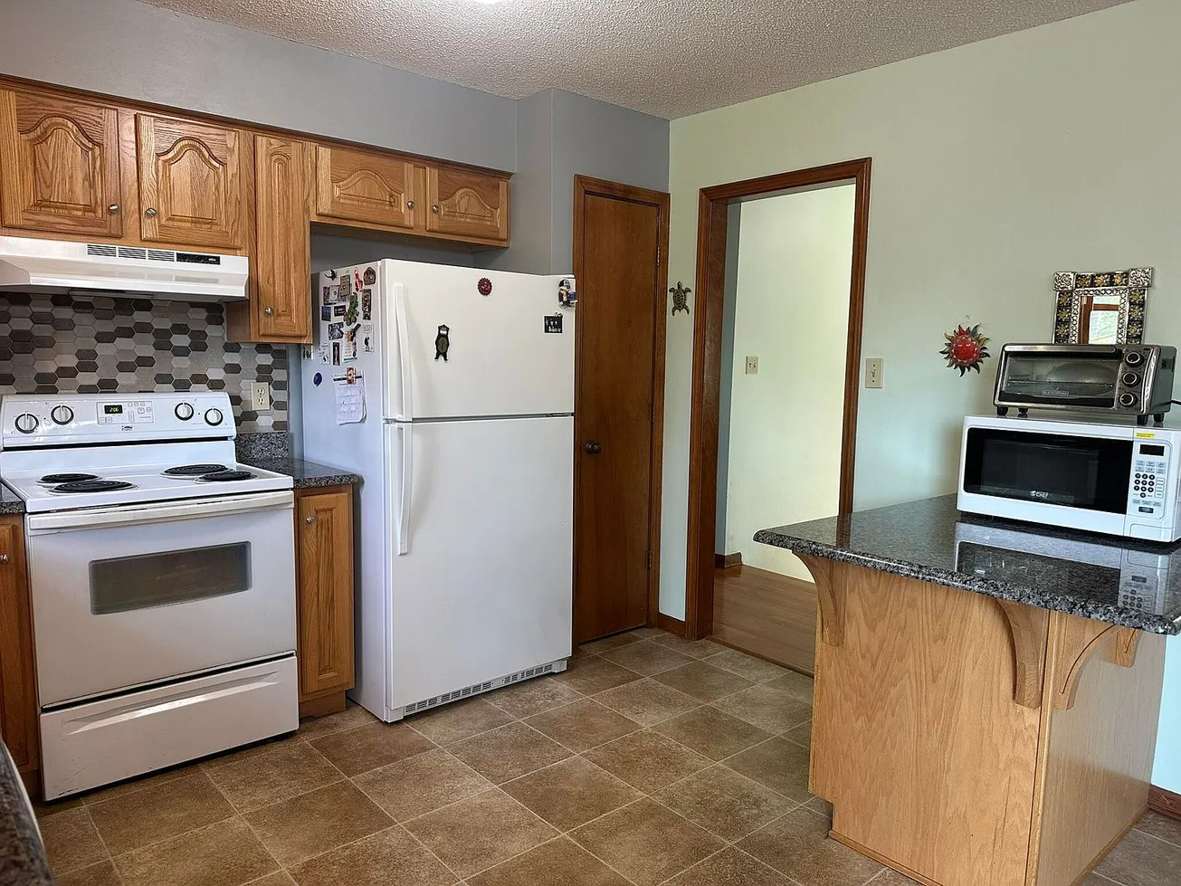 Split-Foyer Home with Fenced Yard in Southwest Columbia, MO photo 9