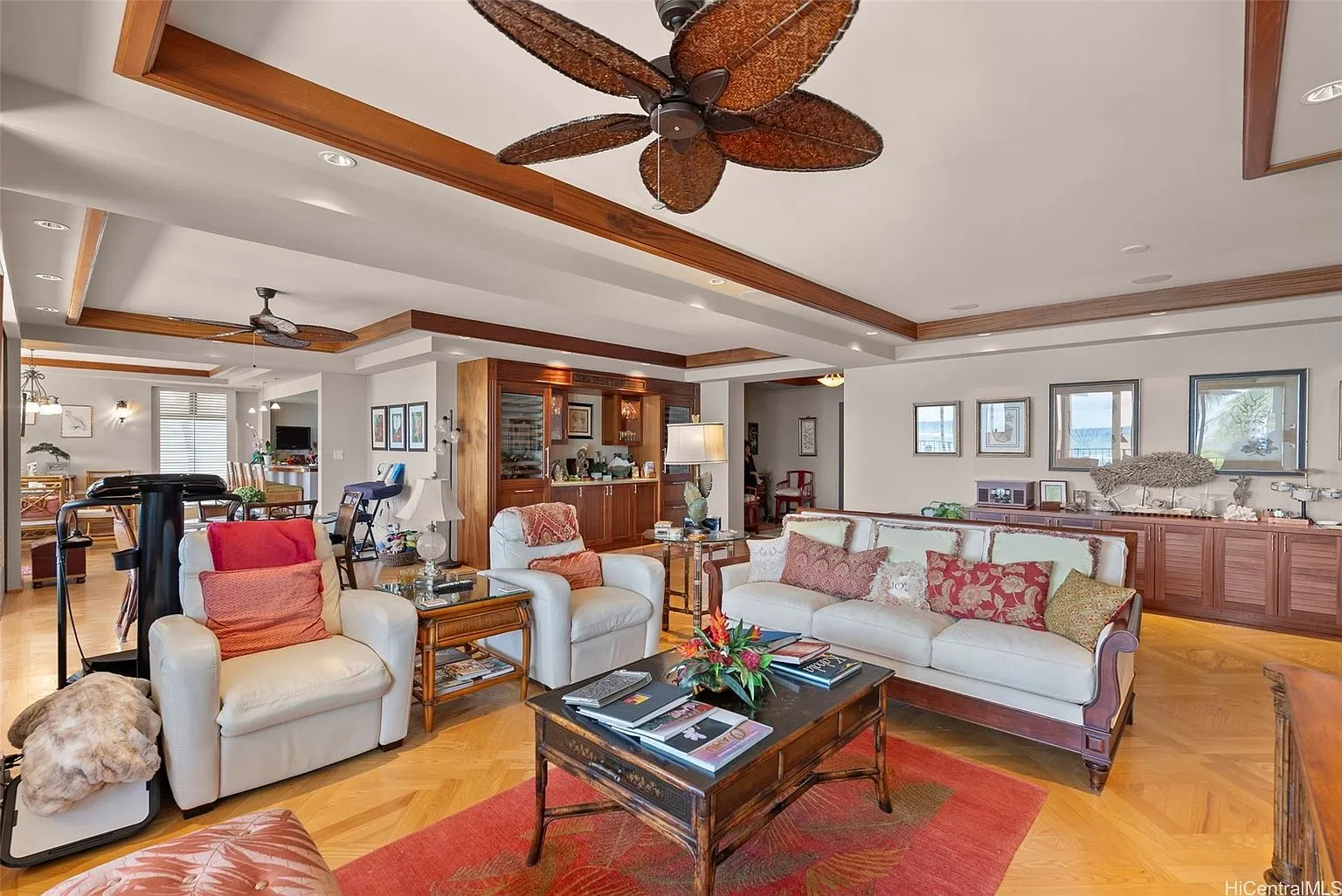 Beachfront Kahala Condo with Ocean and Koko Head Views photo 9