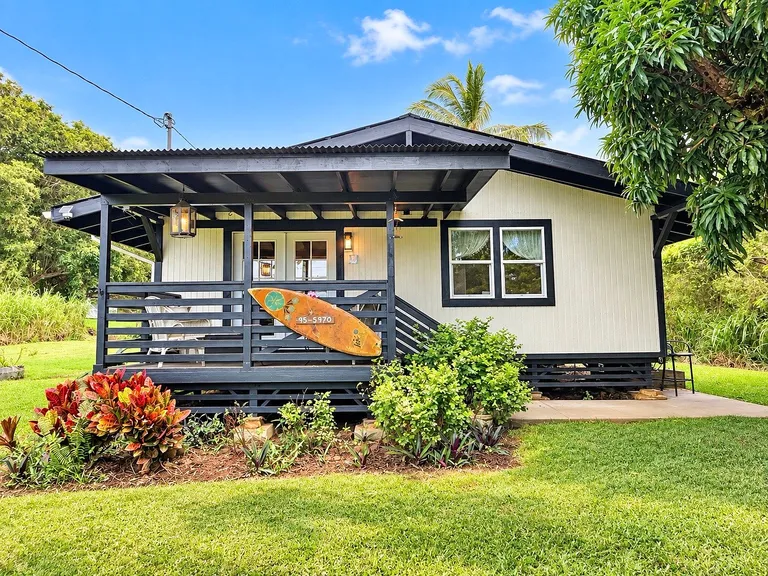 Renovated 3-Bedroom Home with Flexible Guest Suite in Waiohinu property photo