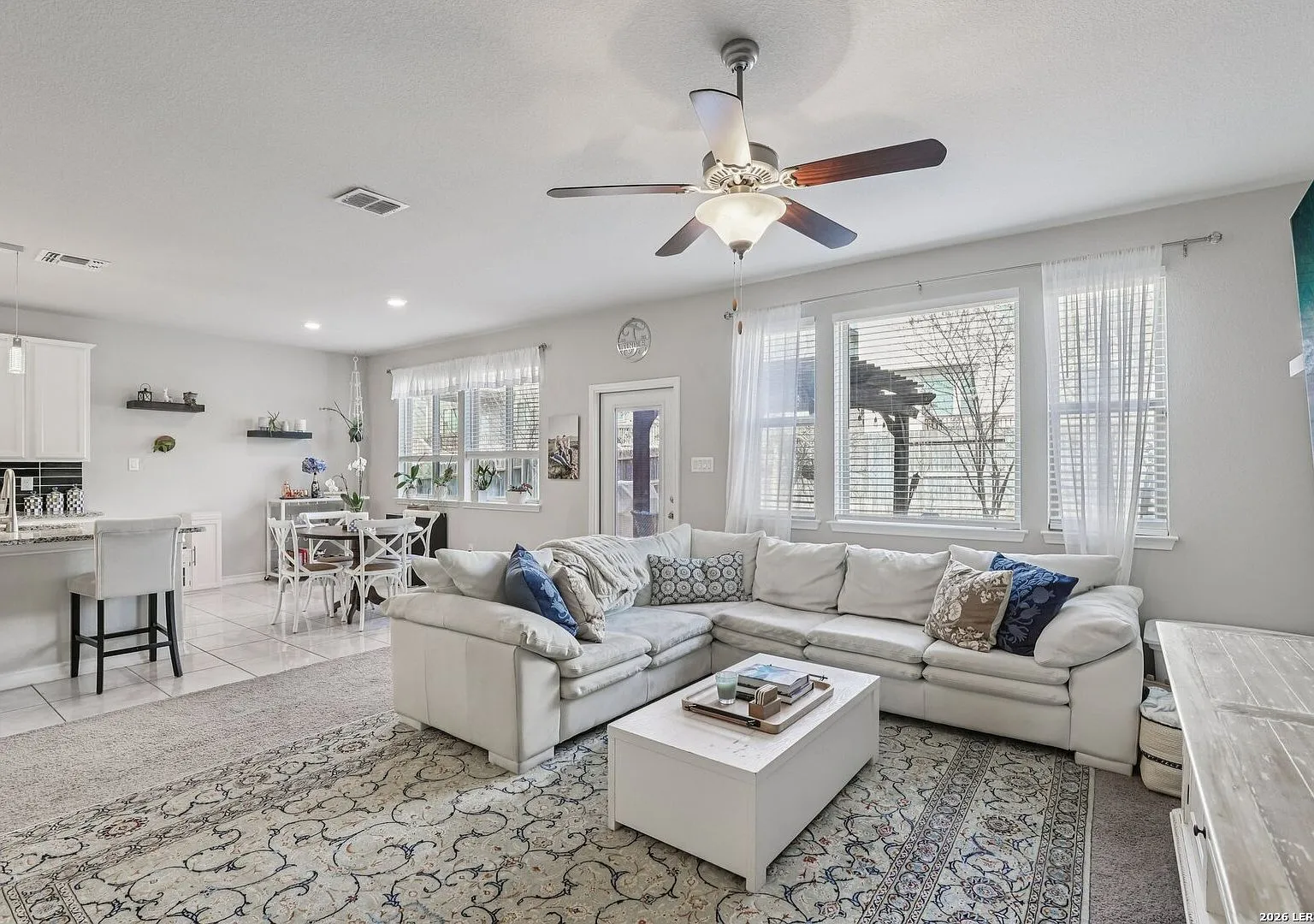 Spacious Single-Family Home with Low-Maintenance Backyard in San Antonio, TX photo 3